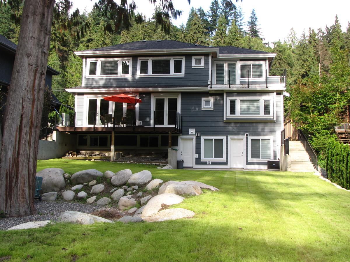 Riverfront Bed And Breakfast Lynn Creek Kültér fotó